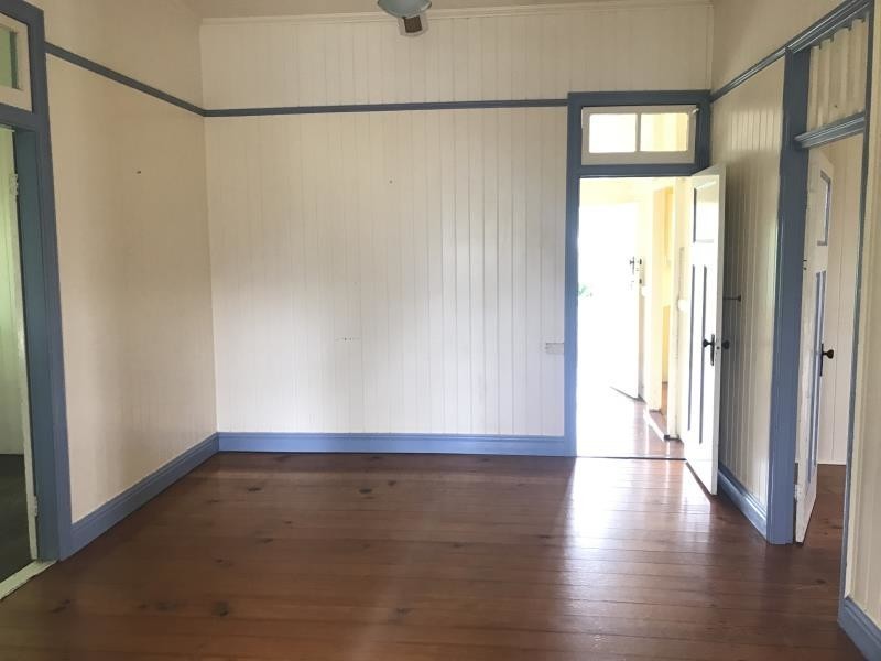 6 Brae Street, The Range QLD 4700